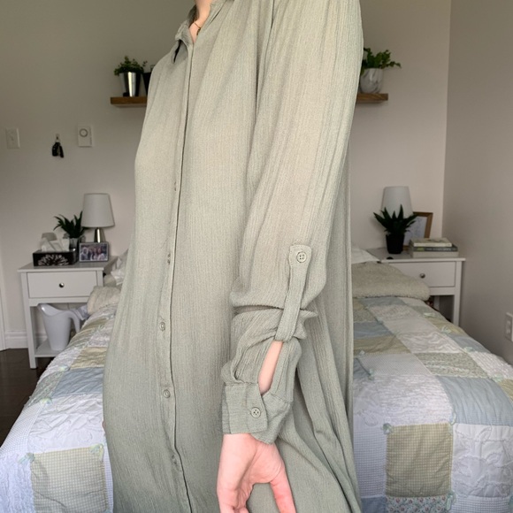 H&M GREEN DRESS - Picture 3 of 11